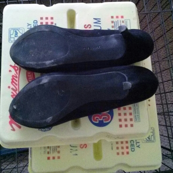 Heels - Picture 3 of 3